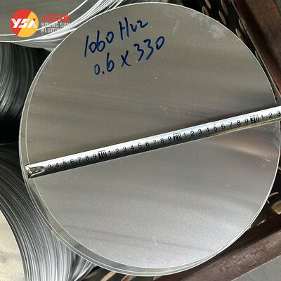 Glatte Oberfläche Rostfreier Aluminiumkreis 1050 1060 3003 Legierung 0,3-6mm Recycelbare Kochgeschirr-Rohlinge